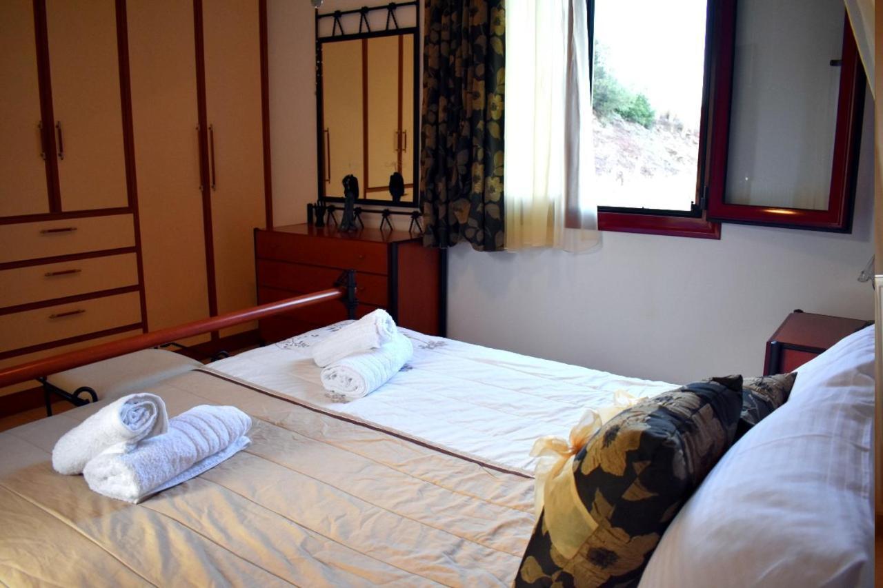 ניאה אפידאורוס Irene'S Comfort Villa מראה חיצוני תמונה